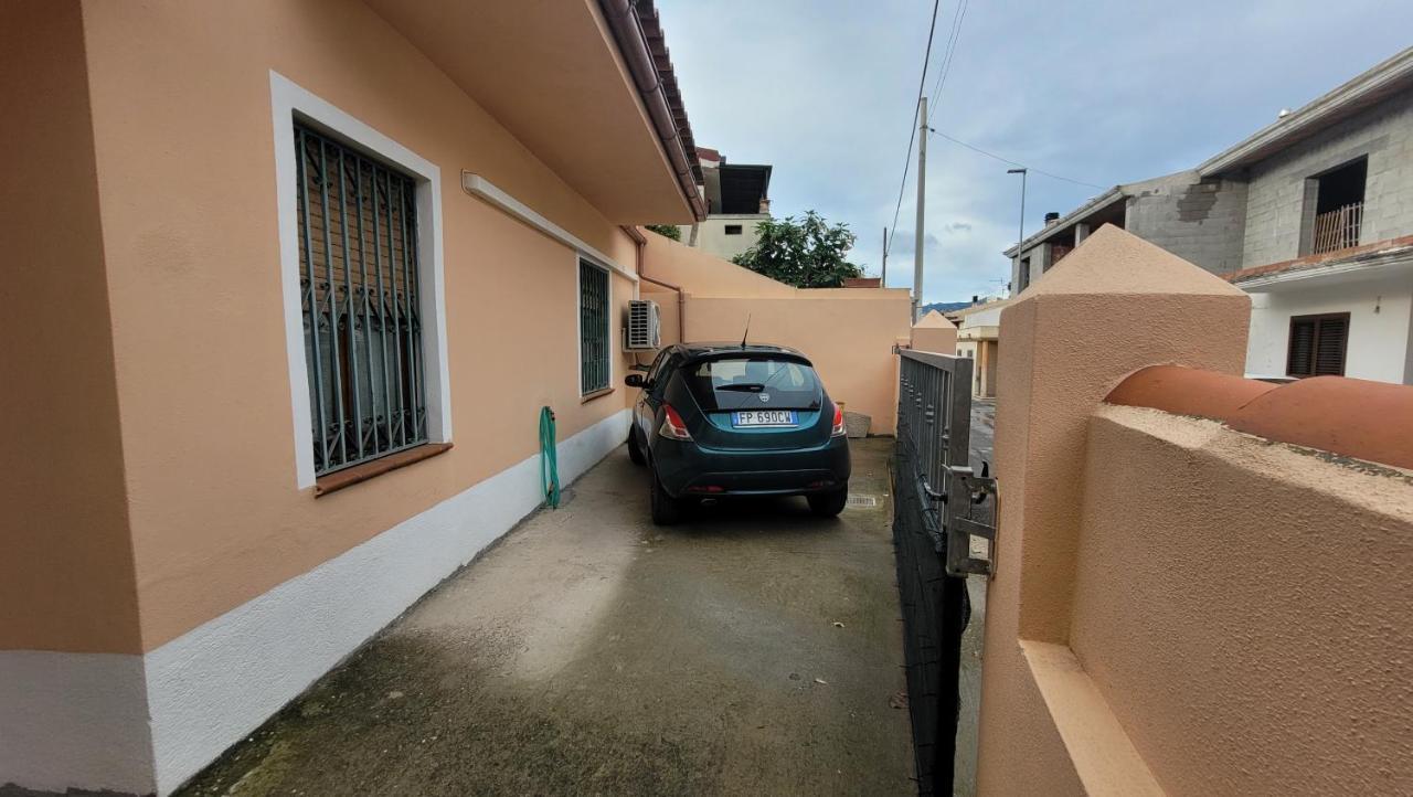 Holiday Maria Luisa Galtellì Exterior foto